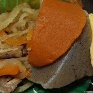 お肉なしꕤめんつゆで簡単根菜煮物